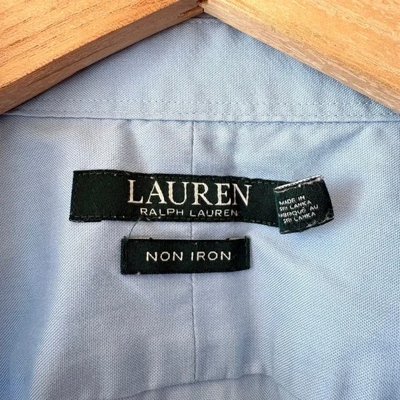 Lauren Ralph Lauren Light Blue Non-Iron Button Down Shirt Monogram Size M Cotton - Picture 6 of 11